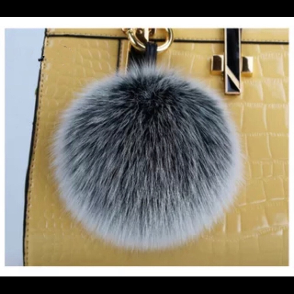 Real fox fur Pompom Keychain- KC001 Snow Black